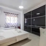 Nest Escape 2br Cozy By Pikhost 公寓 *