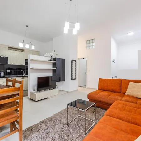 Apartment Nest Escape 2br Cozy By Pikhost *