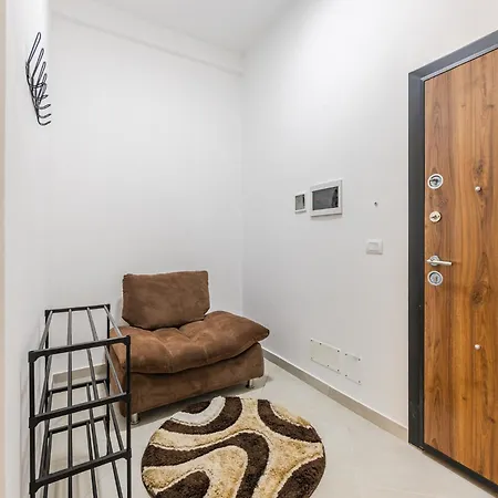 Apartment Nest Escape 2br Cozy By Pikhost