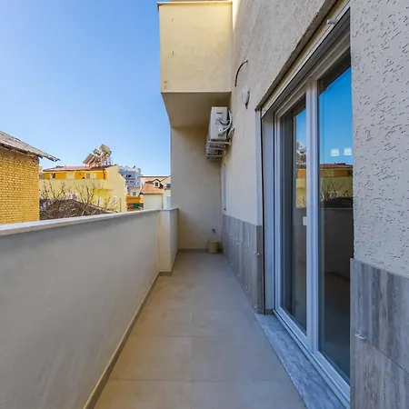Apartment Nest Escape 2br Cozy By Pikhost Durrës