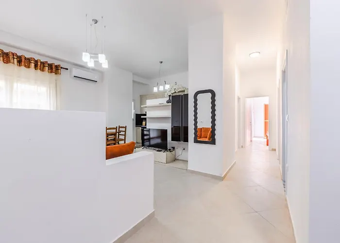 Nest Escape 2br Cozy By Pikhost 公寓 Durrës