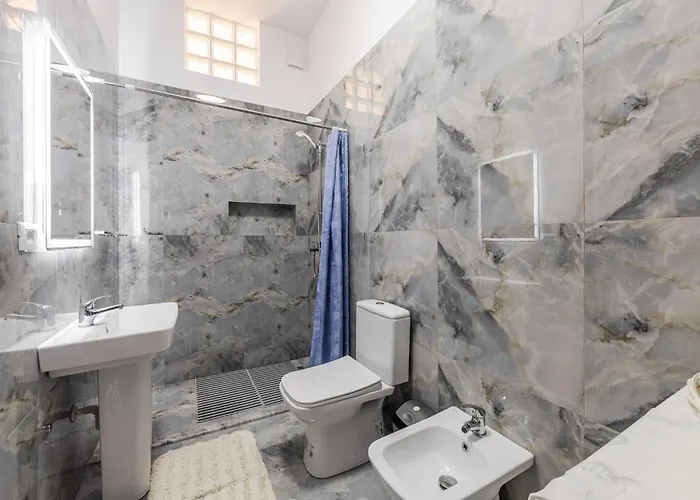 Nest Escape 2br Cozy By Pikhost * Durrës